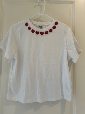 A New Day White baggy Boxy Tee with Red Delicate beadwork Heart Shaped size XS